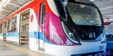 Acidentes no metrô acendem alerta sobre riscos e distração nas plataformas