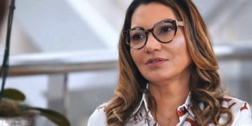 Em Salvador, Janja participa de cerimônia na Ribeira ao lado de artistas