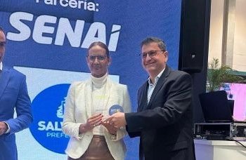 Secretária do Mar é homenageada no ÍNDEX 2025