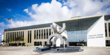 TJBA lança licitação para renovação e modernização da frota oficial