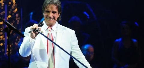 Bruno Reis anuncia show de Roberto Carlos durante programação de final de ano