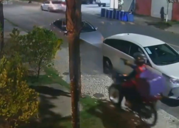 Mulher é assaltada por falso entregador na Praia do Flamengo