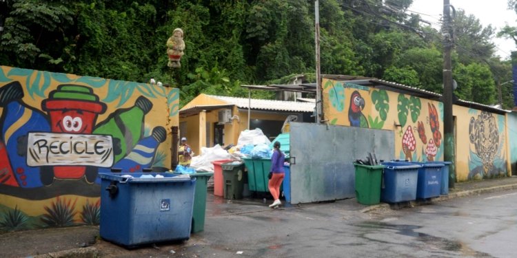 Cooperativas transformam 280 toneladas de materiais recicláveis coletados durante o Carnaval em fonte de renda