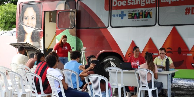 Hemoba amplia coleta de sangue com hemóvel e posto temporário em Salvador