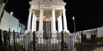 Praça General Labatut, em Pirajá, é entregue requalificada às vésperas do 2 de Julho em Salvador
