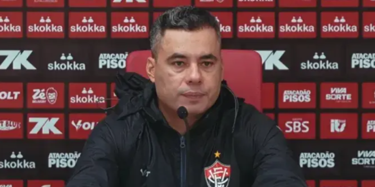 Jair Ventura evita euforia e faz alerta para decisão
