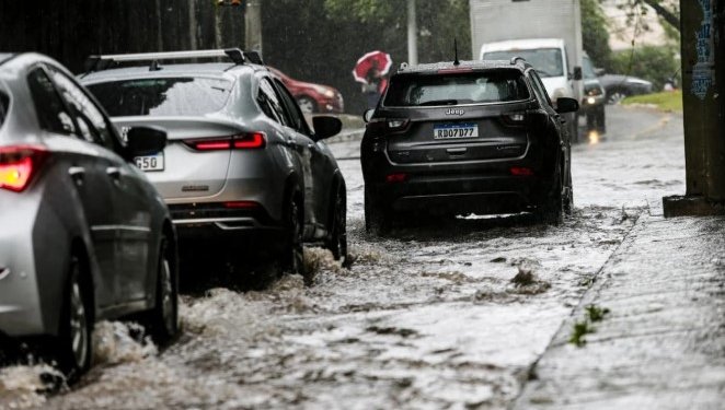 Salvador tem previsão de chuva nesta quinta (25); veja bairros com maiores acumulados