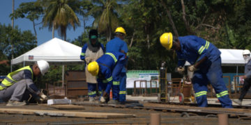Obras da Ponte Salvador–Itaparica avançam em Vera Cruz com montagem da plataforma que dará suporte à construção sobre o mar
