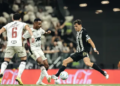 Vitória reage no fim, mas perde para o Atlético-MG pelo Brasileirão