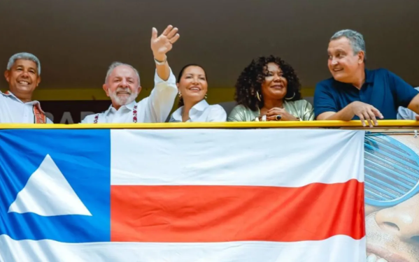 Lula muda estratégia e escolhe Liberdade para ato de campanha em Salvador