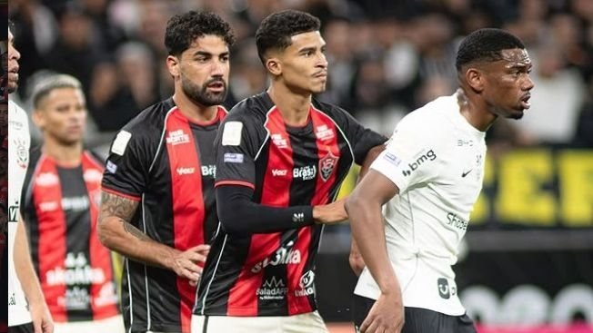 Vitória abre o placar, mas cede empate ao Corinthians em Itaquera